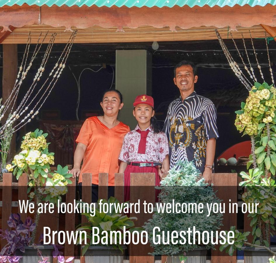 Brown Bamboo Guest House & Trekking Bukit Lawang Exterior photo